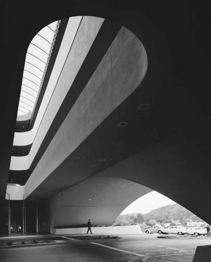 Marin County Civic Center,  Frank Lloyd Wright, 1960
