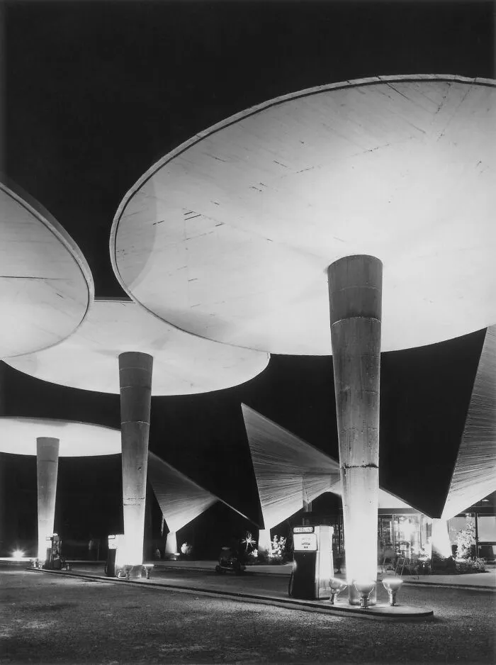 Juan Haro Piñar’s Oliva Service Station, Valencia, 1960
