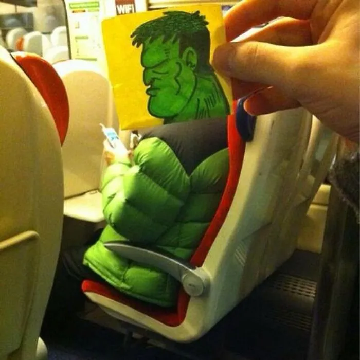 This Illustrator Turned Fellow Commuters Into Cartoonish Characters (21 Pics)