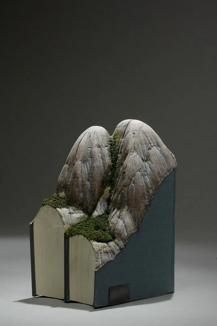 30 Stunning Landscapes That This Artist Created By Carving And Painting Old Books