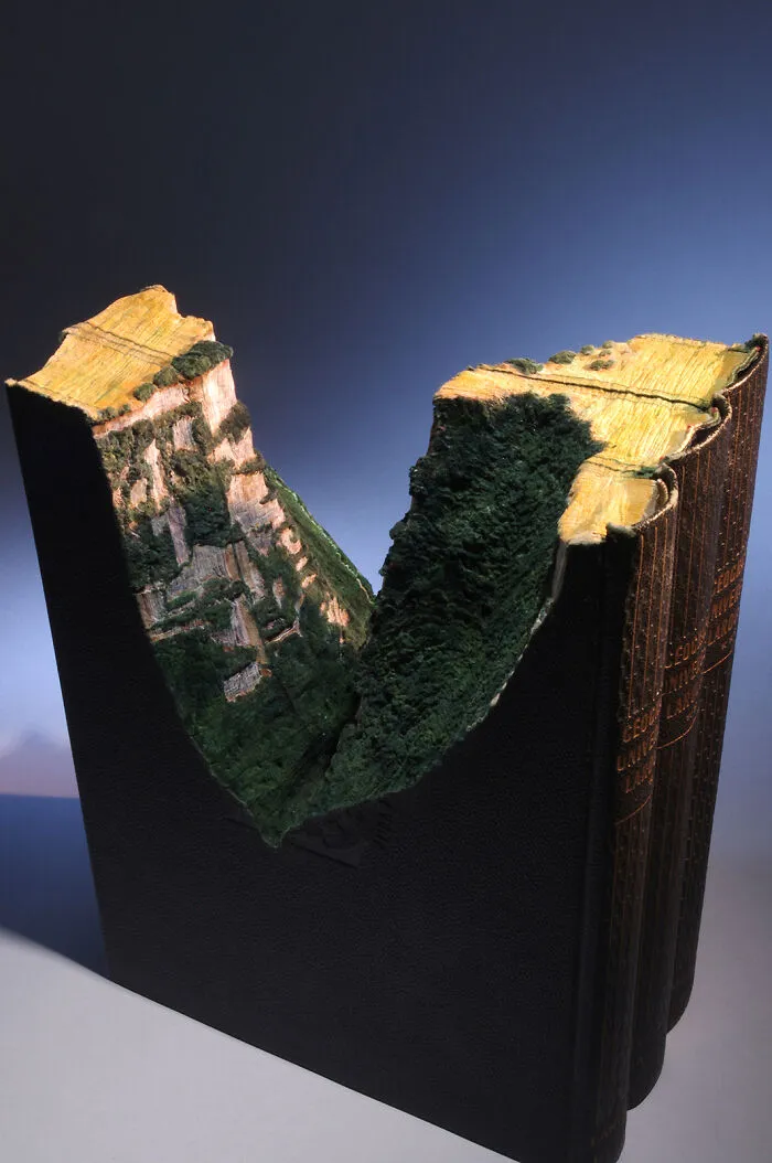 30 Stunning Landscapes That This Artist Created By Carving And Painting Old Books
