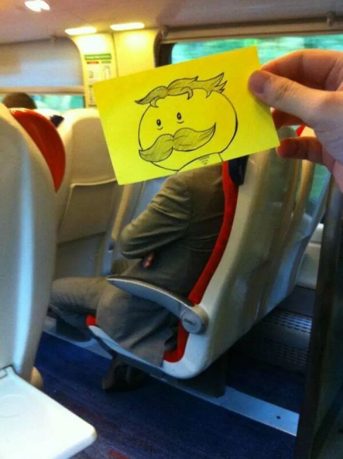 This Illustrator Turned Fellow Commuters Into Cartoonish Characters (21 Pics)