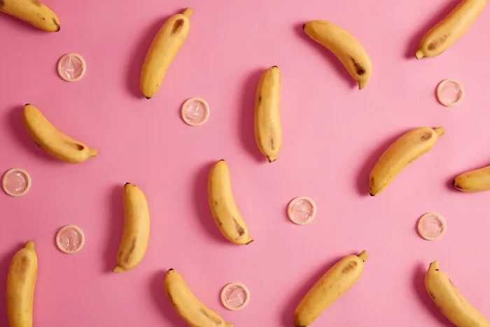 30 Low-Key Signs Someone's A Bad Human, As Shared By People Online