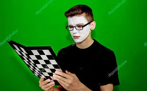 30 Completely Unusable But Incredibly Hilarious Stock Pics, As Shared By This Online Group