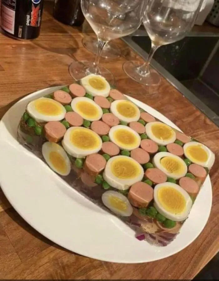 50 Pics Of "Food With Threatening Auras" That Might Ruin Your Appetite