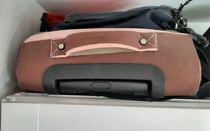 I Notice And Photograph Funny Examples Of Pareidolia In Everyday Objects (30 Pics)