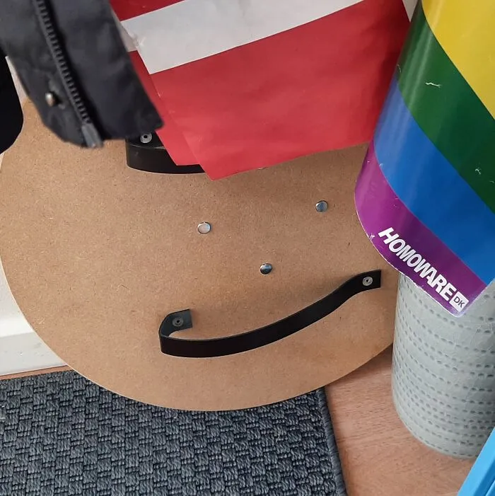 I Notice And Photograph Funny Examples Of Pareidolia In Everyday Objects (30 Pics)