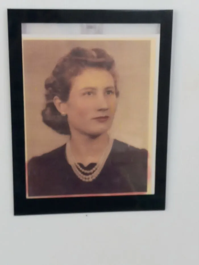 My Grandmother's Regal Portrait- Everyone Thinks The Woman In This Photo Is Queen Elizabeth. But It's Actually My Late Nan