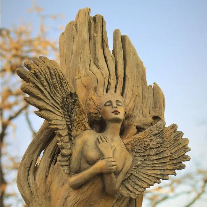This Canadian Artist Makes Incredible Sculptures Out Of Driftwood, Seashells, Dried Mushrooms And More (38 New Pics)