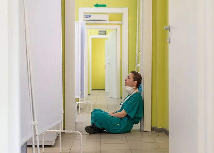 35 People Reveal Deathbed Confessions They've Heard That They Can't Get Out Of Their Heads