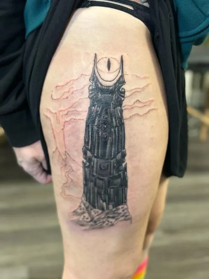 30 Tatuajes tan horribles para recordarnos que algunos errores pueden ser difíciles de borrar