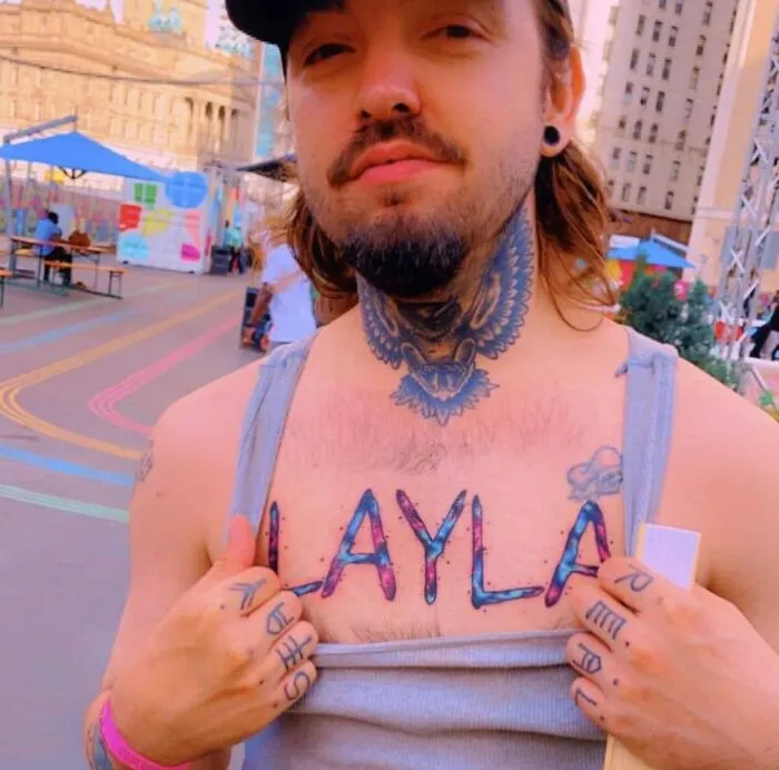 30 Tatuajes tan horribles para recordarnos que algunos errores pueden ser difíciles de borrar