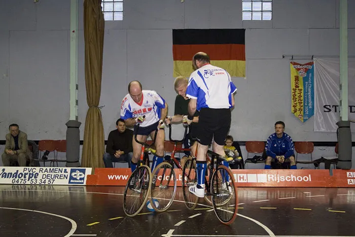 Cycle-Ball
