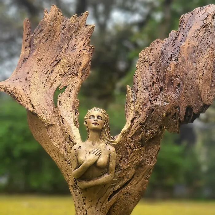 This Canadian Artist Makes Incredible Sculptures Out Of Driftwood, Seashells, Dried Mushrooms And More (38 New Pics)
