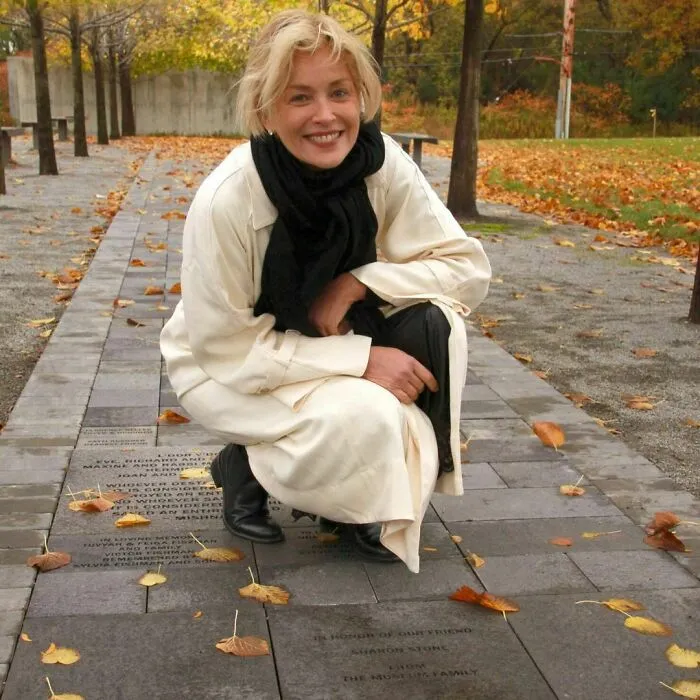 Sharon Stone (China)