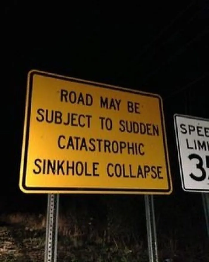 "Ominous Signs": 50 Creepy Messages Spotted In The Wild