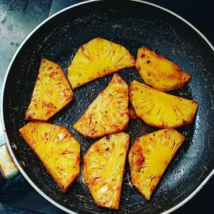 Grilled Pineapple And Tabasco Sauce