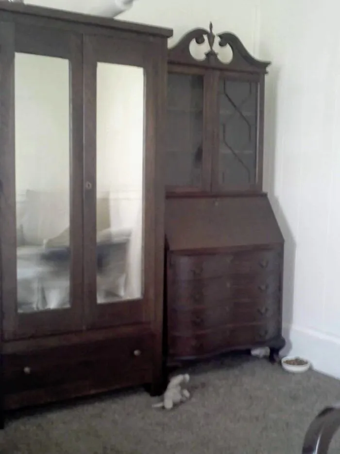 Wardrobe And Desk