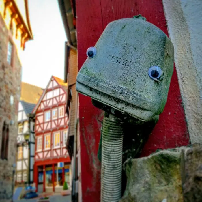 It's Berti From Fritzlar, Germany. Pleased To Meet You, Visitor! Do You Need A Little Power Today? I Can Give You Some If You Press Like On My Picture!