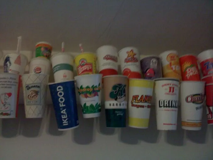 Paper cups 