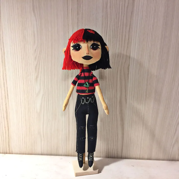 I Create Custom Made Coraline Dolls (10 Pics)