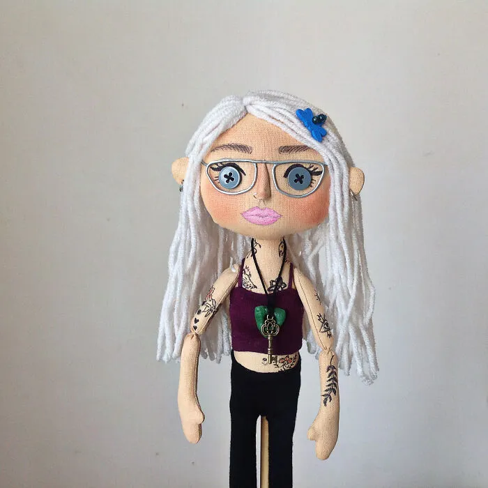 I Create Custom Made Coraline Dolls (10 Pics)