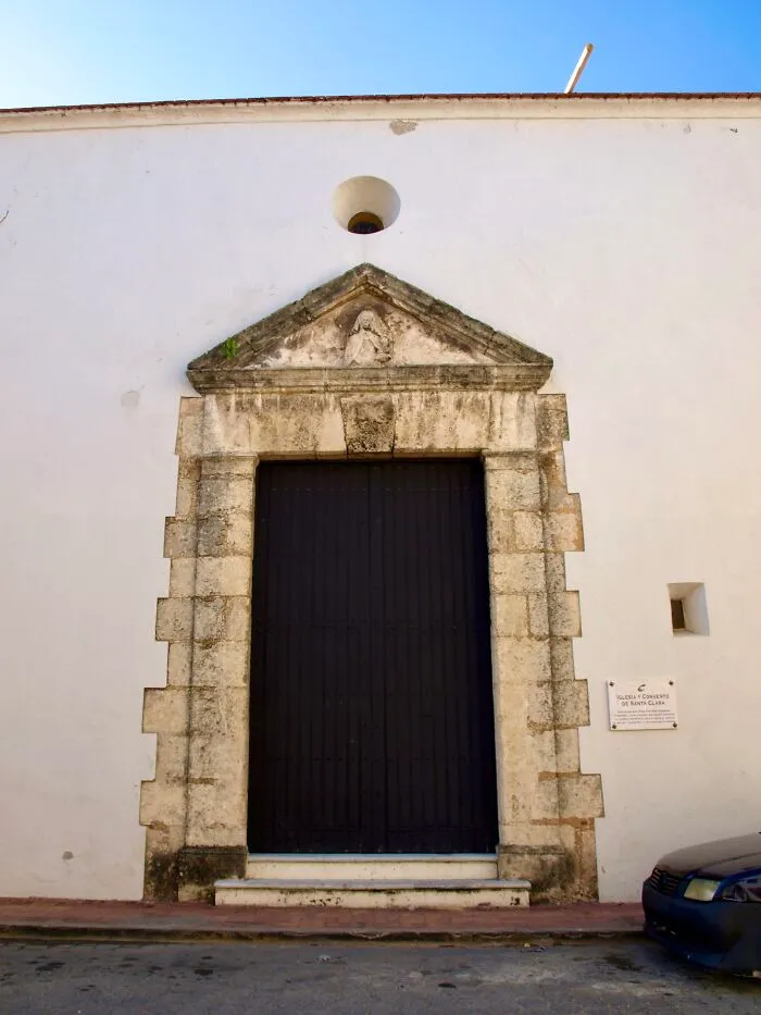 An Impressive Door In The Ciudad Colonial