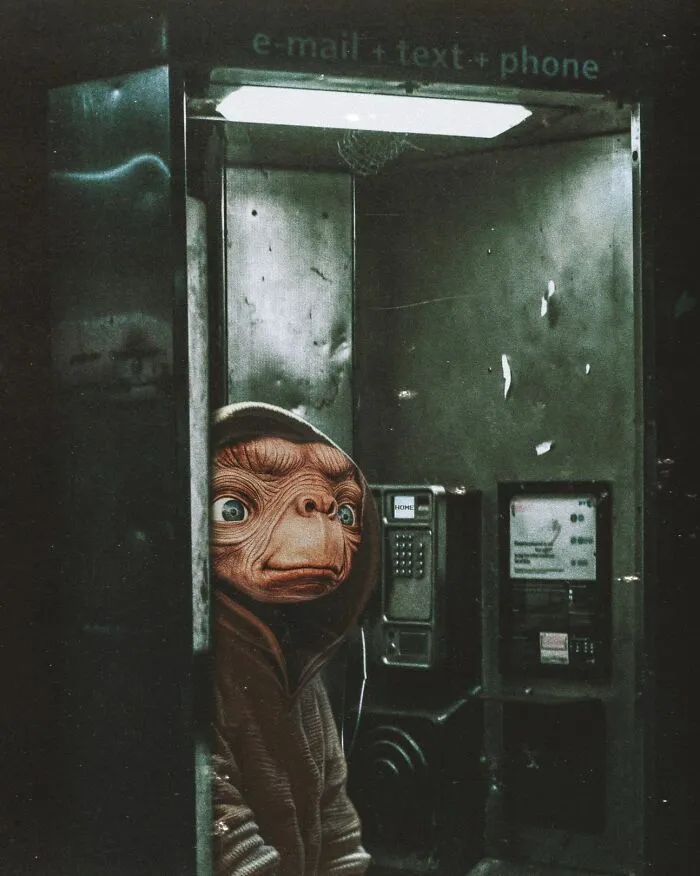 My 60 Surreal Collages That Combine Past And The Future Into Retro-Futuristic Artwork