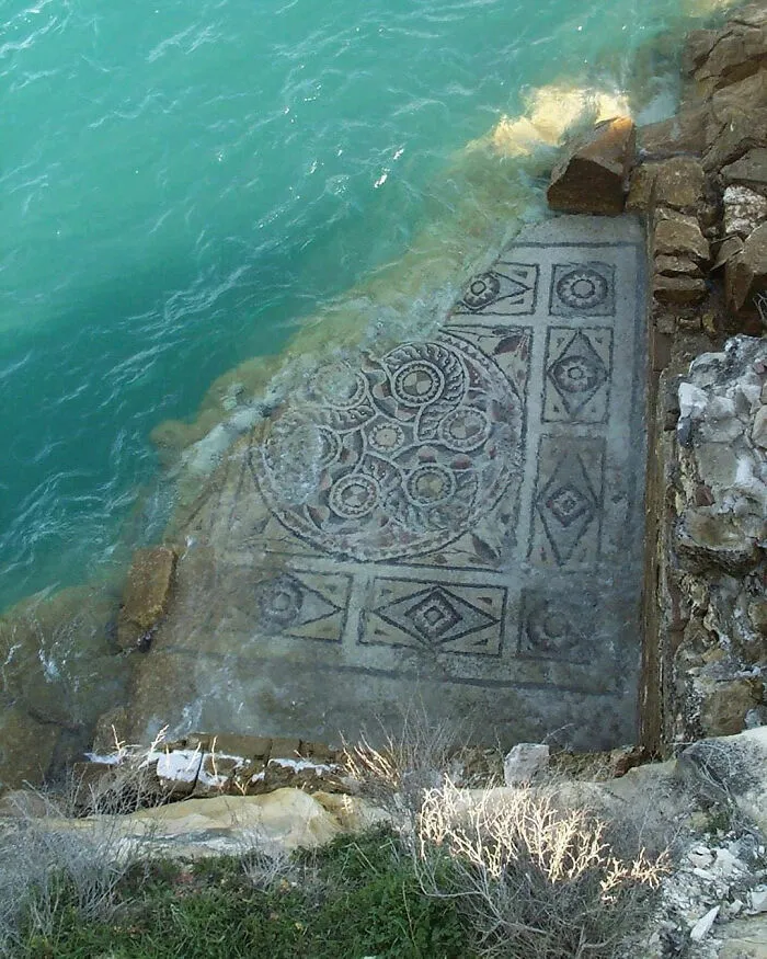 Magnificent Floor Mosaic Of A Roman Villa Unearthed From The Rescue Excavations In The Ancient City Of Zeugma