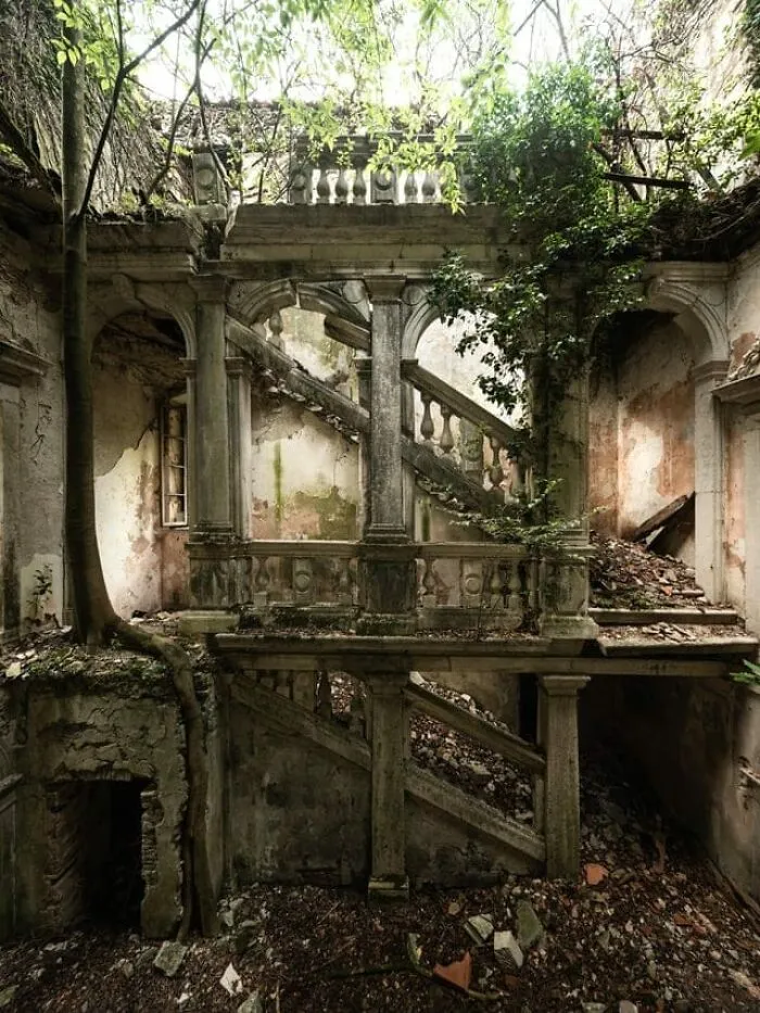 Mansión abandonada en Italia en el siglo XVII
