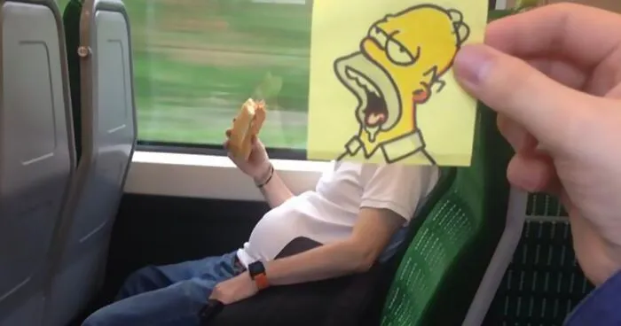 This Illustrator Turned Fellow Commuters Into Cartoonish Characters (21 Pics)