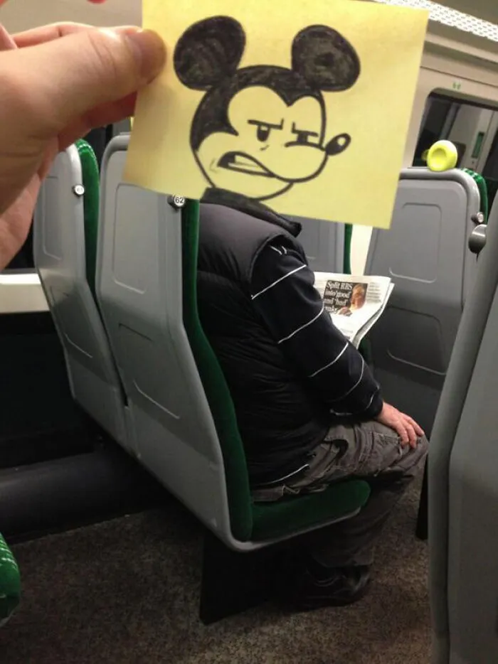 This Illustrator Turned Fellow Commuters Into Cartoonish Characters (21 Pics)