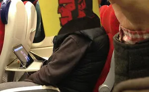 This Illustrator Turned Fellow Commuters Into Cartoonish Characters (21 Pics)