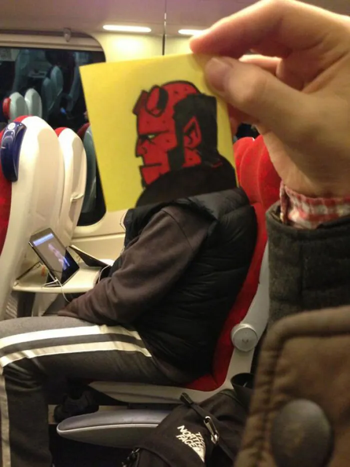 This Illustrator Turned Fellow Commuters Into Cartoonish Characters (21 Pics)