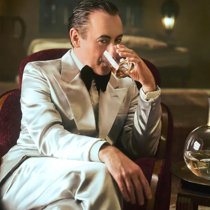 Alan Cumming
