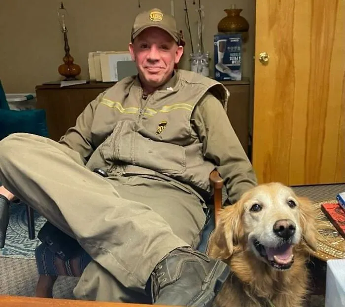 Brewster NY... Just Me And My Old Gal “ Sophie”... She My Be An Ol Gal Of 13 Yrs But.... She Loves It When I Make Deliveries To Her Owners Business And Then Come Back Later For The Pick UPS! She’s A Push Over For “ Cuddles And Hugs”