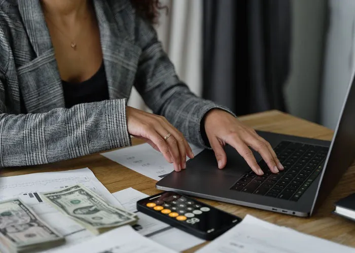 30 Savage Ways People Got Revenge On Their Bosses Before Leaving The Job