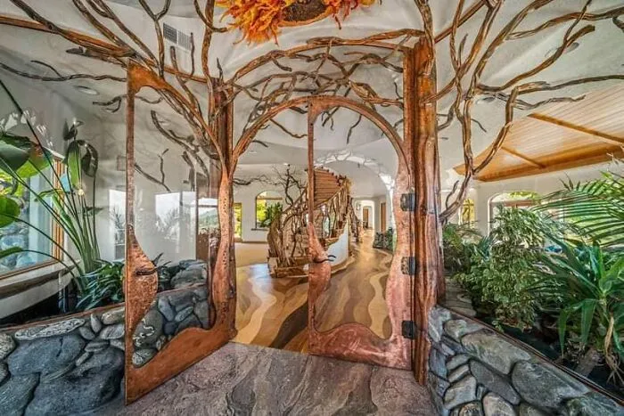 40 Of The Worst Examples Of Home Decor That People Thought Deserved To Be Roasted On This Facebook Group (New Pics)