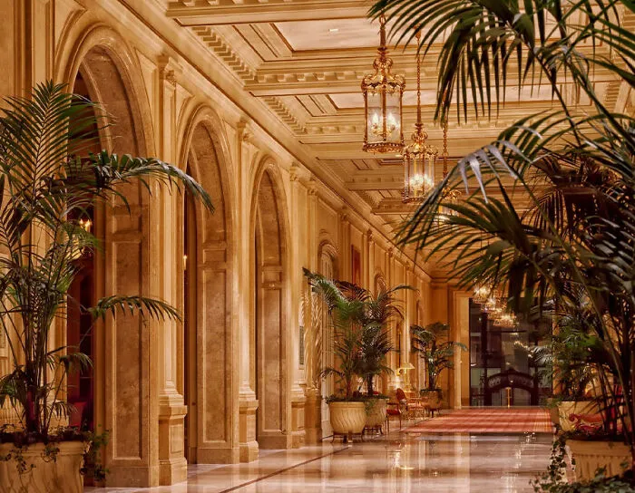 5-Star Hotel Employees Spill The Tea On Hotel Secrets, And Some Get Really Dark