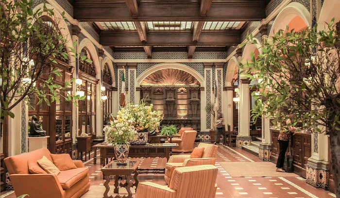 5-Star Hotel Employees Spill The Tea On Hotel Secrets, And Some Get Really Dark