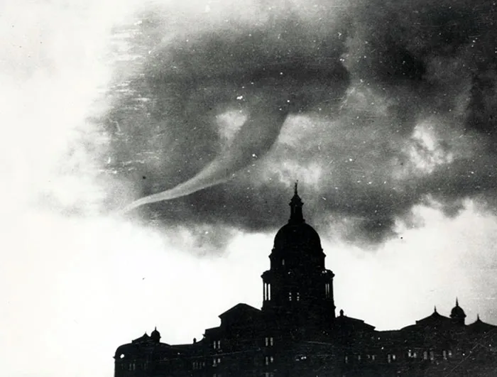 Tornado sobre el Capitolio en mayo de 1922
