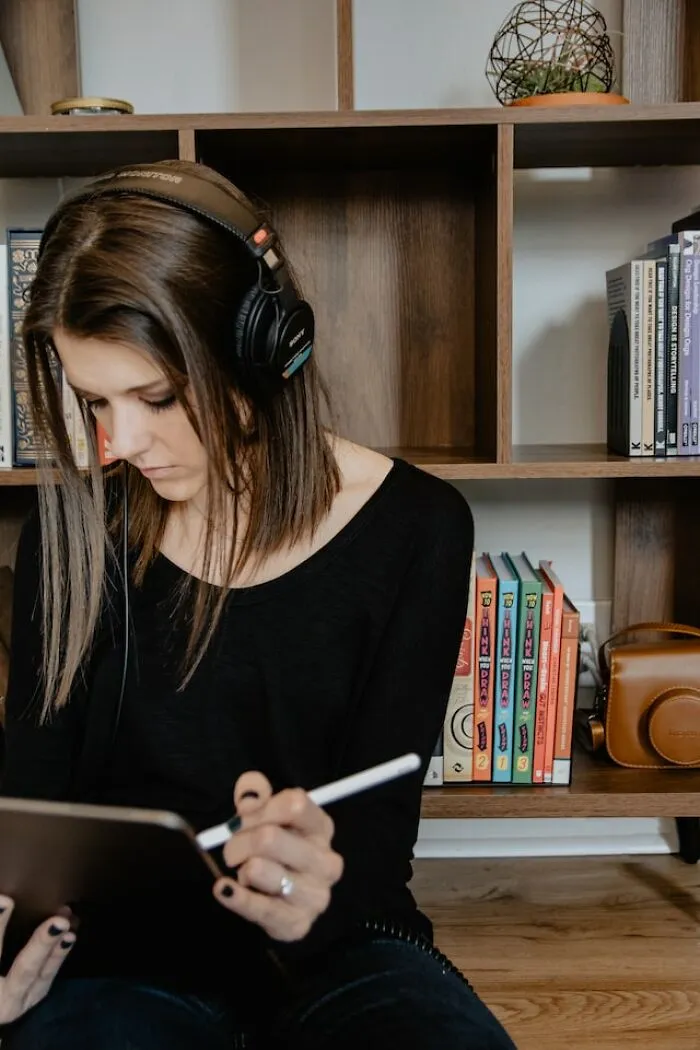 35 Ingenious Things These People Do To Look Busy At Work, And You May Want To Take Notes