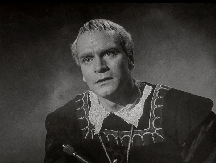 Hamlet (1948)