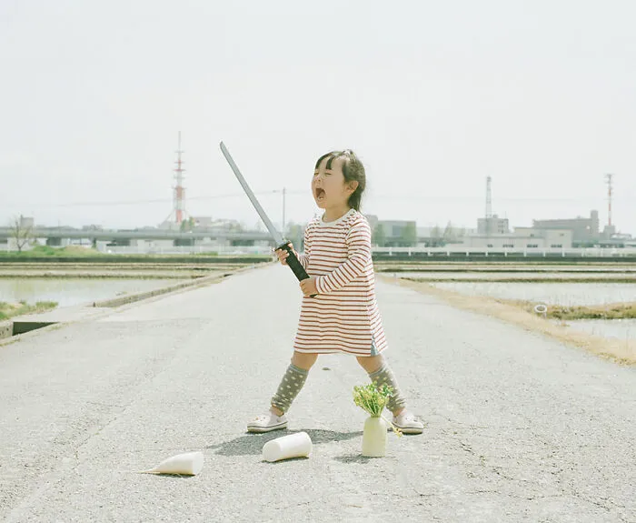 Japanese Photographer Has Taken The Cutest Pictures Of His Then 4-Year-Old Daughter (26 Pics)