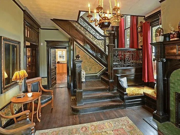 Interiors Like These Are Becoming More And More Rare