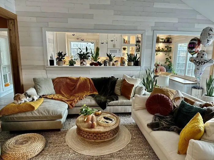 Swap Accents Seasonally