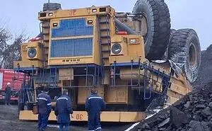 "That Looked Expensive": People Share 35 Fails And Accidents That Cost A Small Fortune (New Pics)