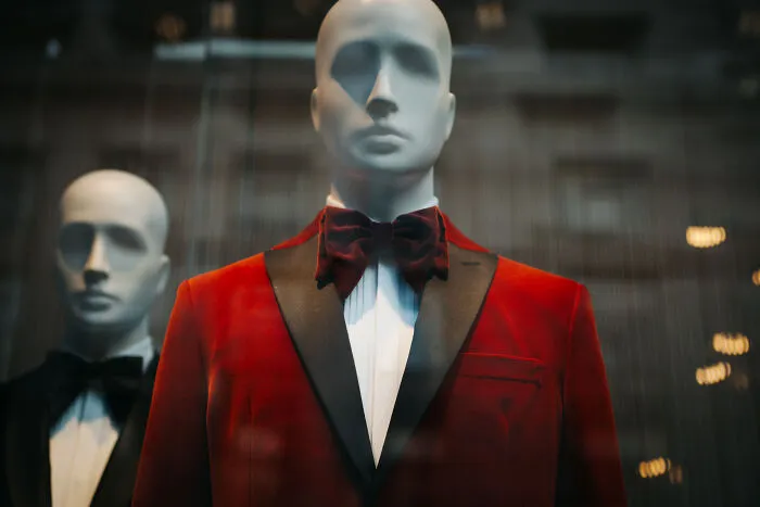 Pretend To Have An Argument With A Mannequin At A Store