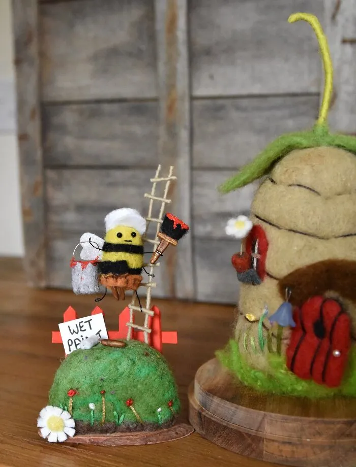 Painter Bee