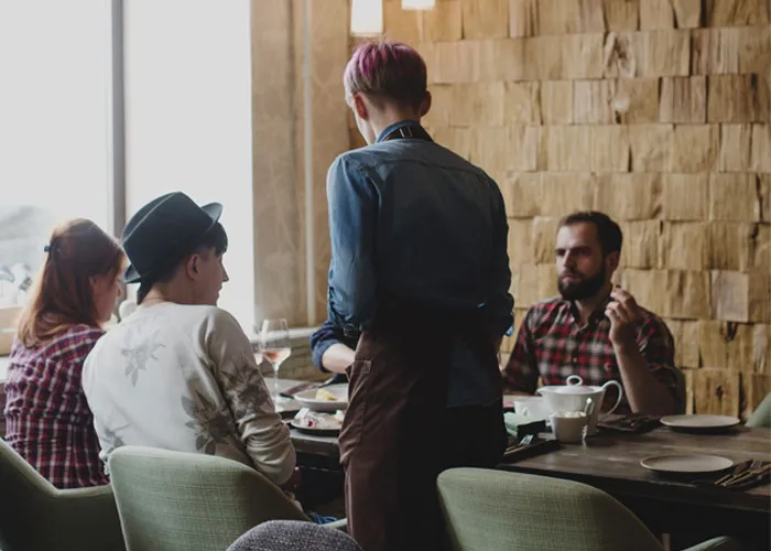34 Subtle Red Flags That Indicate Someone Is A Bad Person